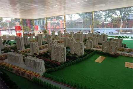 城东黄金花园3室2厅2卫171m2毛坯房